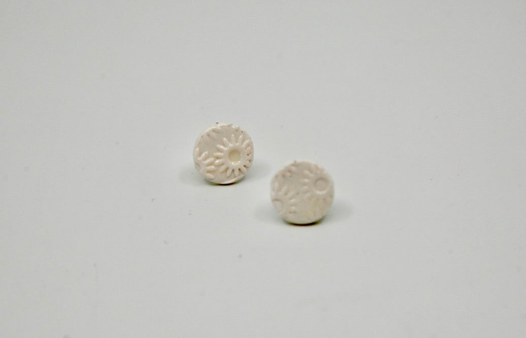 Daisy Studs 2 - Circle