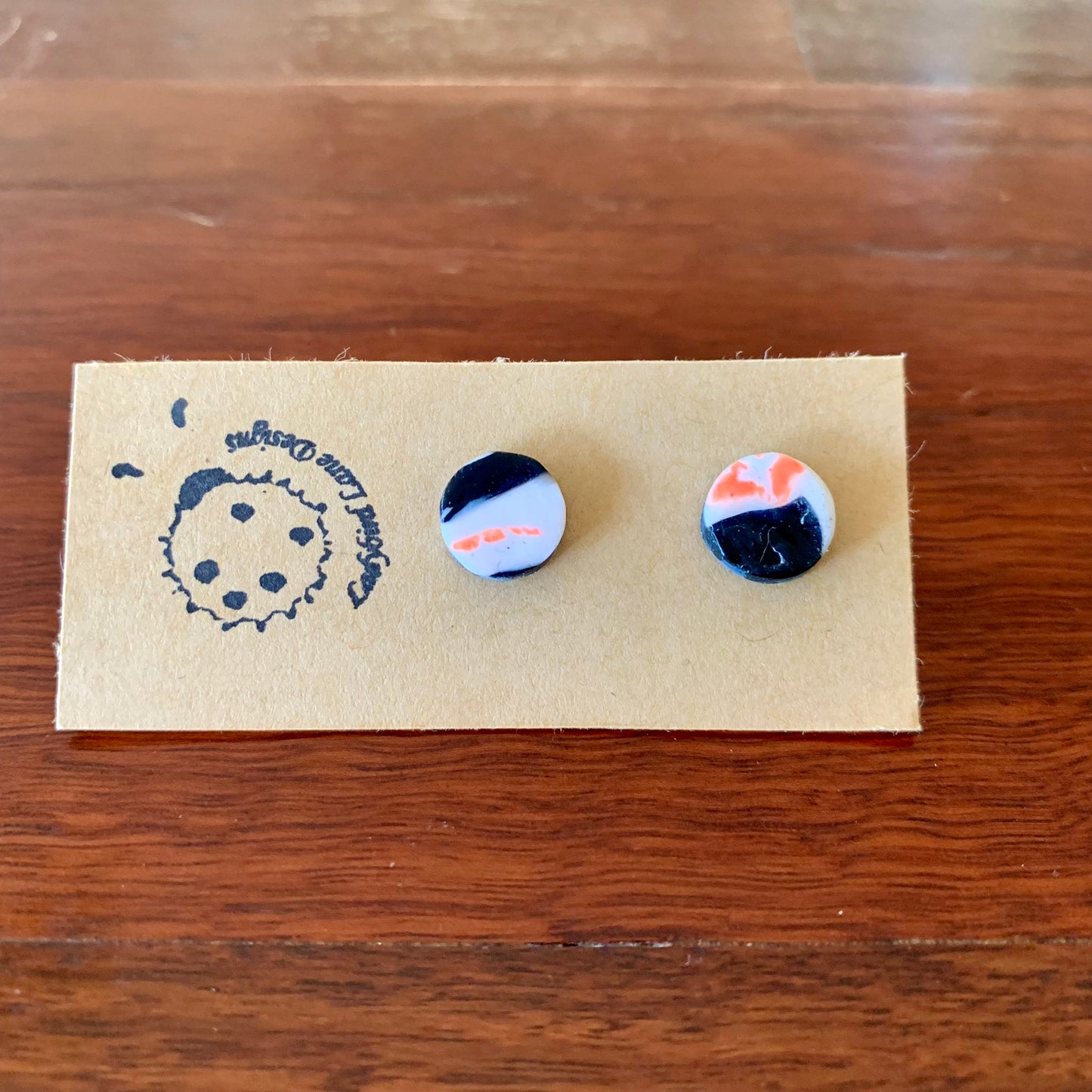 Marbled Cow Print Studs Orange - Circle