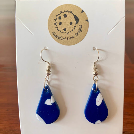 Squiggles Blue Hooks - Mini Teardrop