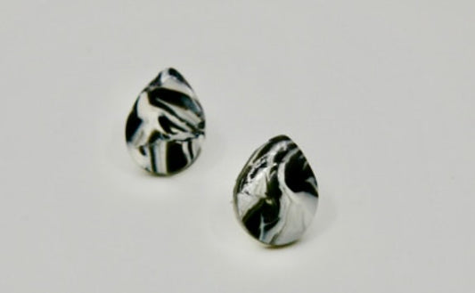 Getaway Car Studs - Teardrop